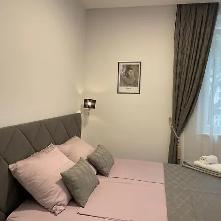 Apartman In The Center