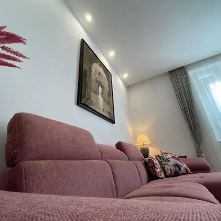 Apartman In The Center