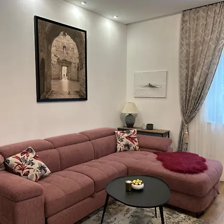 Apartman In The Center *